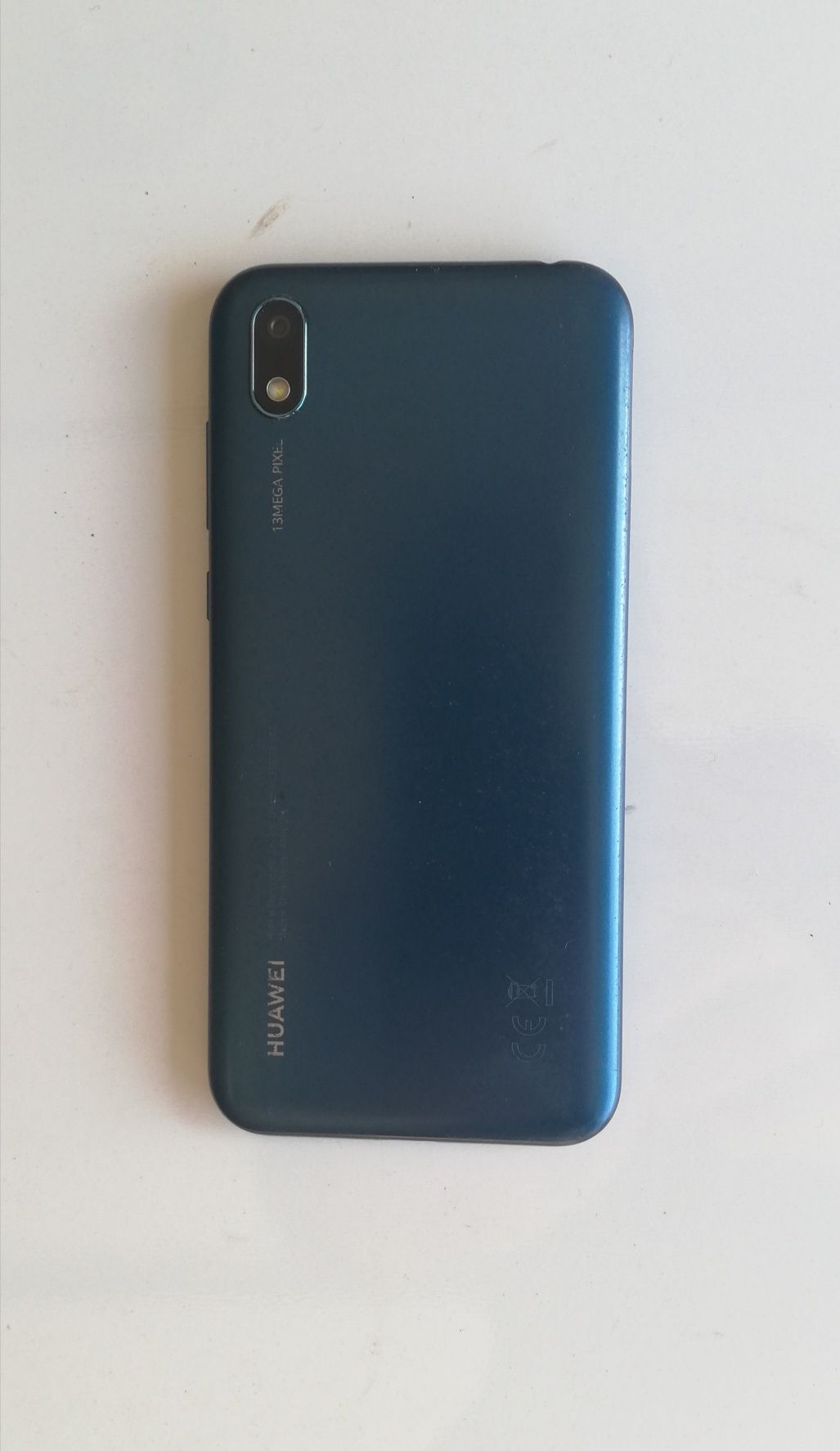 Huawei Y5 com capa