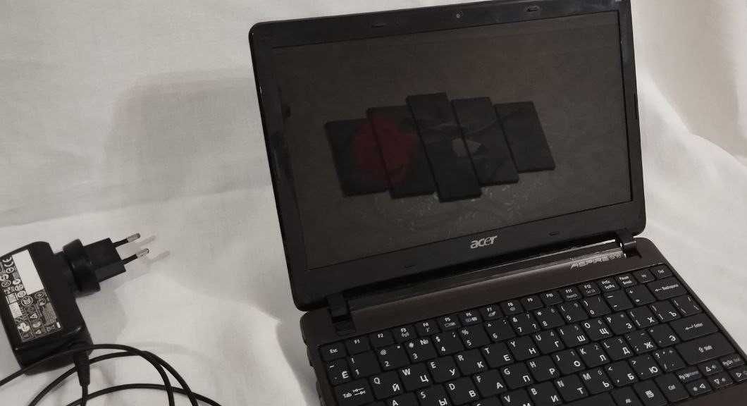 Ноутбук acer aspire one