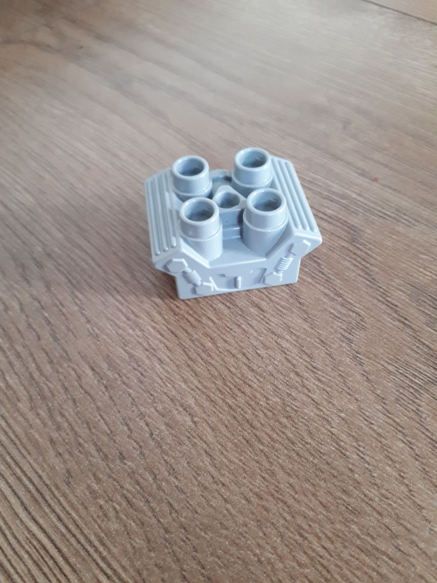 Lego duplo silnik