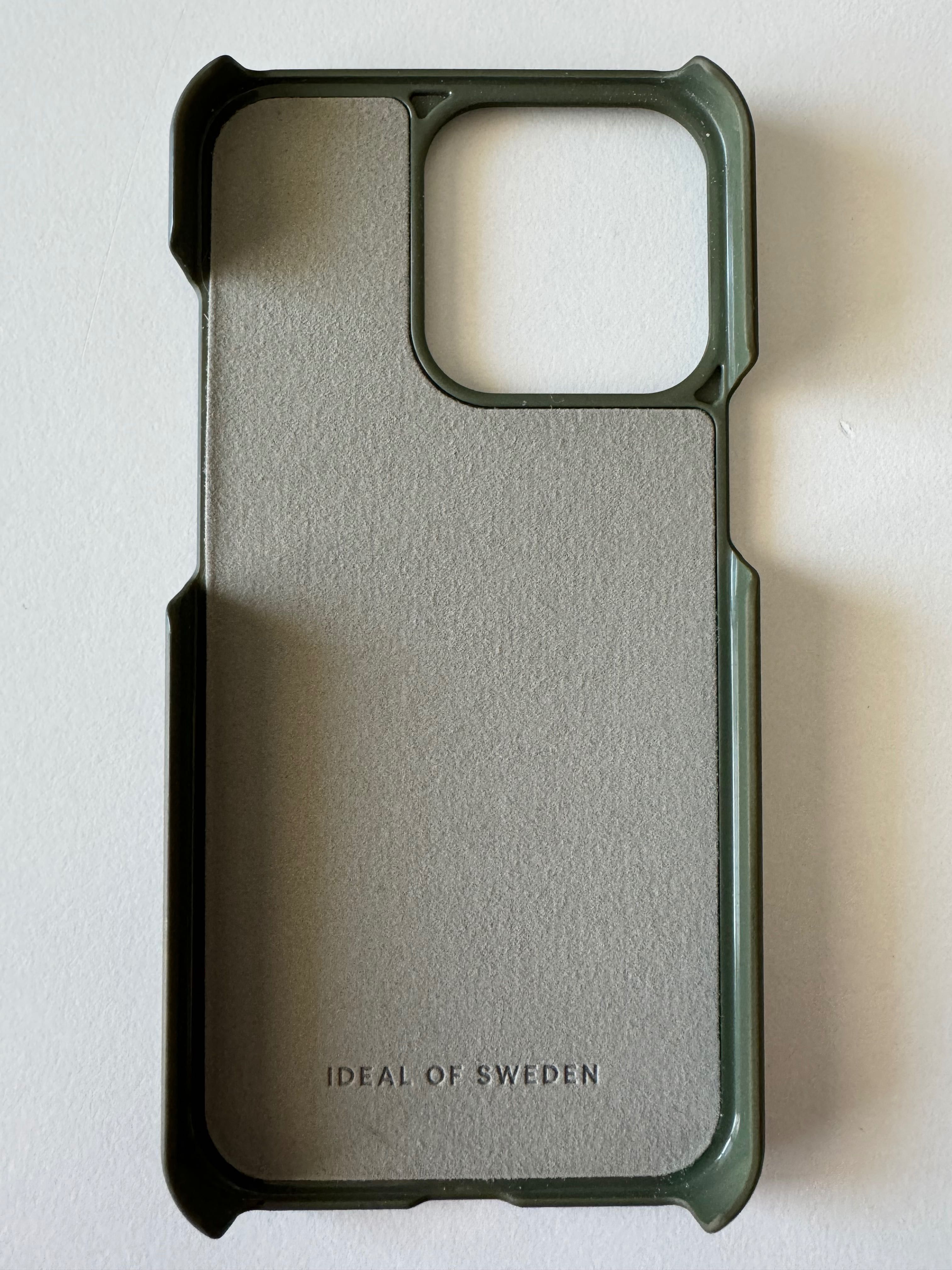 Etui Ideal of Sweden Seamless Case iPhone 13 Pro Khaki