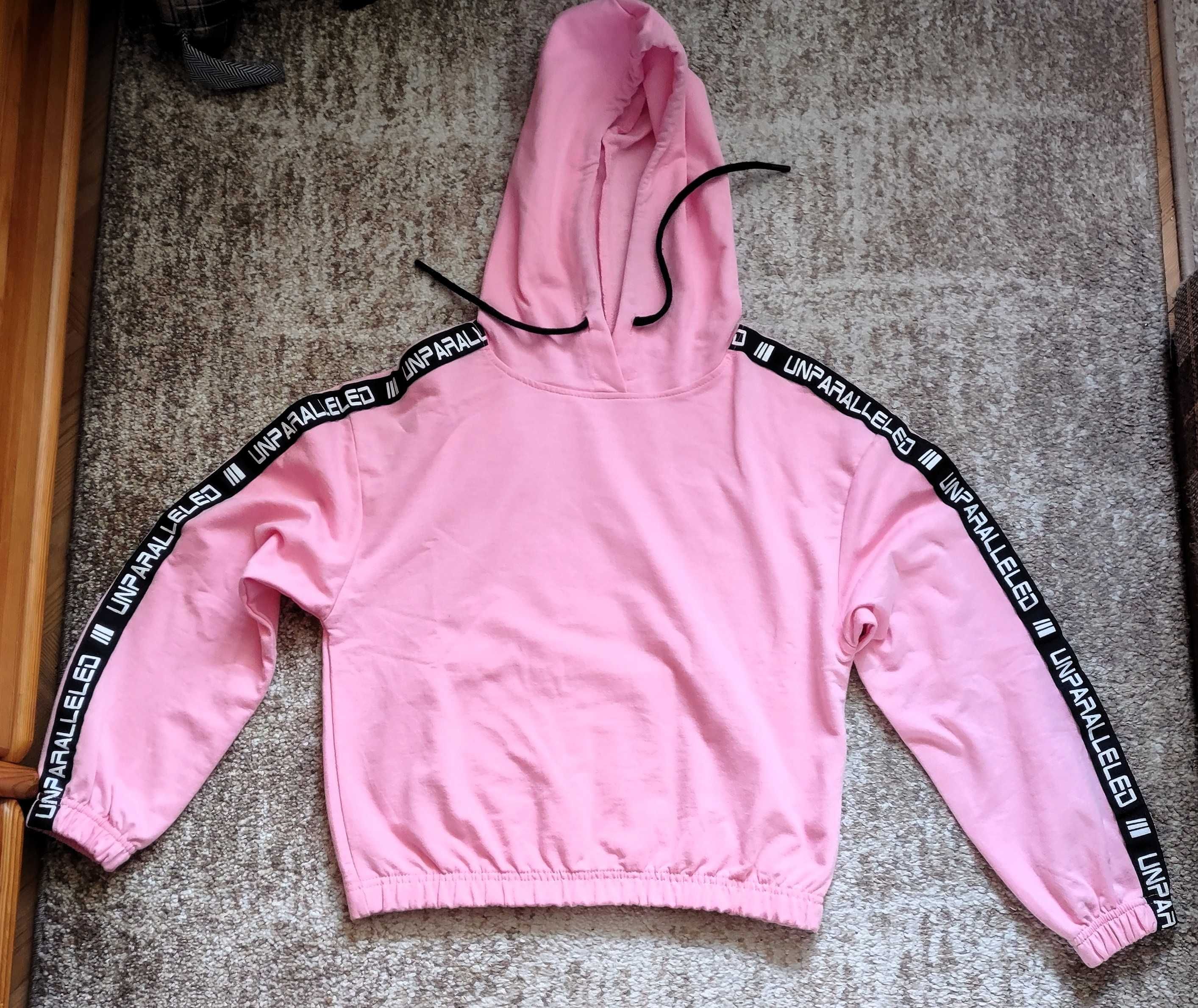 Dziewczęca różowa z kapturem, lampasami na rękawach Tessentials Size S