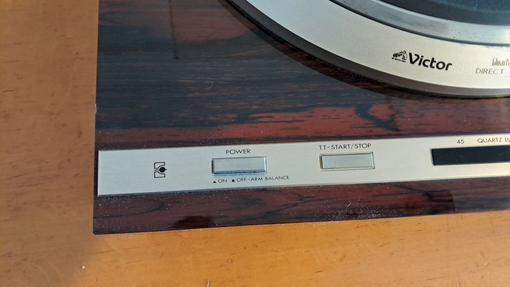 Gramofon Victor QL y5