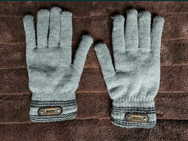 Перчатки рукавиці фірми Antonio sport nike оригінал 

Стан хороший 

З