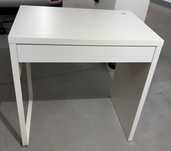 Secretária IKEA MICKE