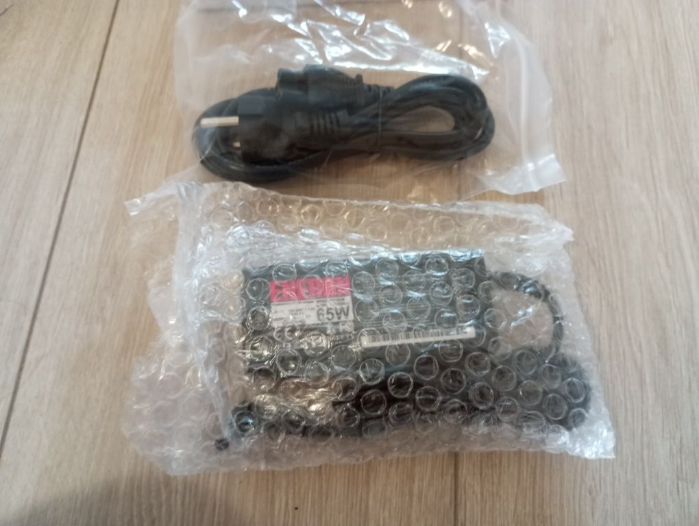 Ładowarka Zasilacz do laptopów Asus 19V 3.42A 65W