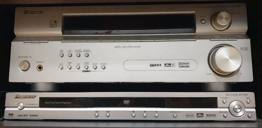 Zestaw audio PIONIER (DV-393, VSX-416) + głośniki KODA (SG-550)