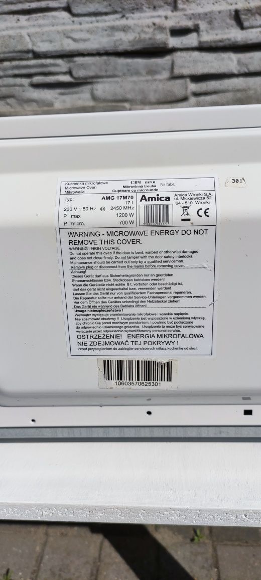 Mikrofala AMICA AMG 17M70 1200W
