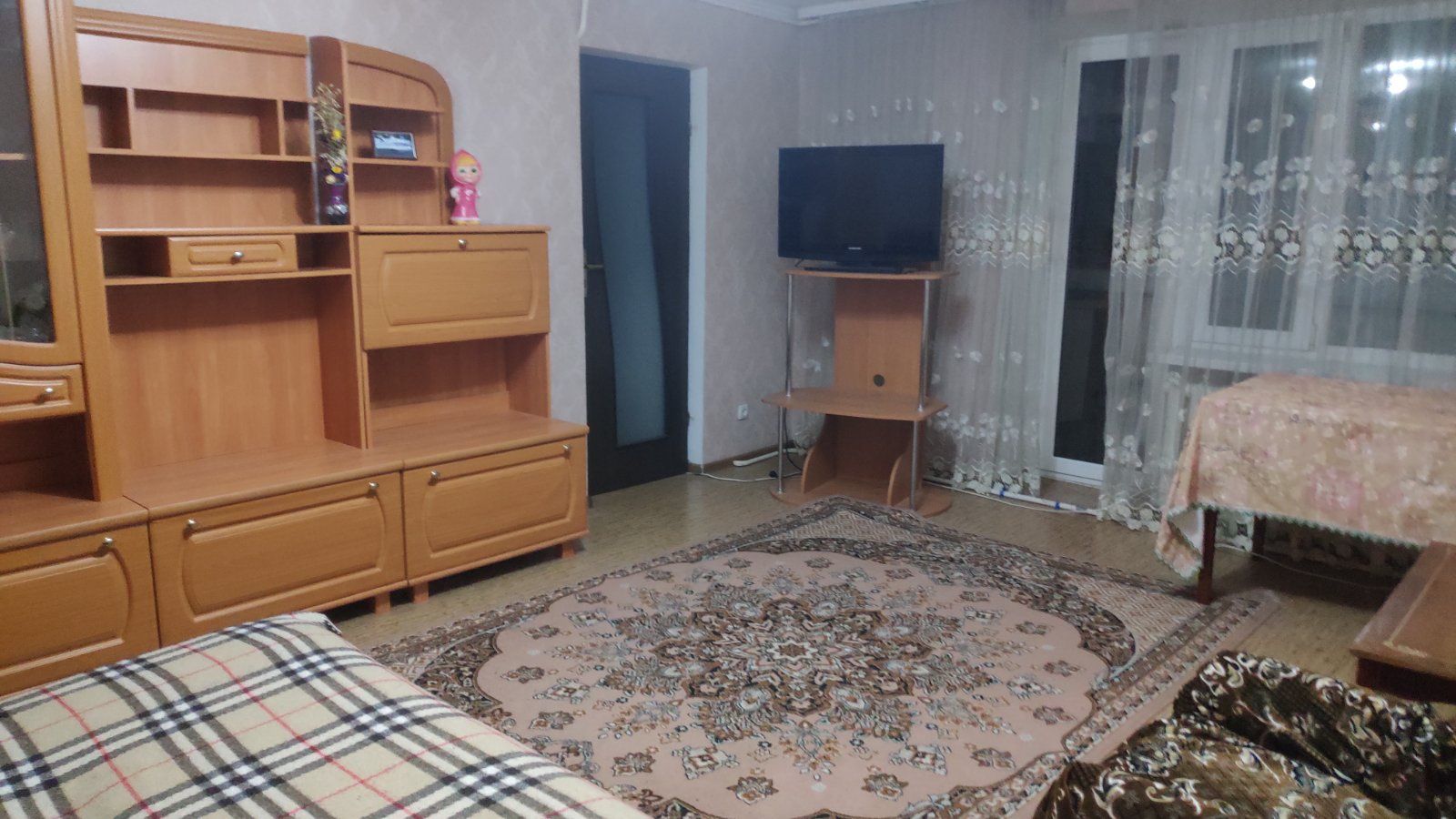 Без посередників.Здам 2-кімнатну квартиру з ремонтом в центрі міста.