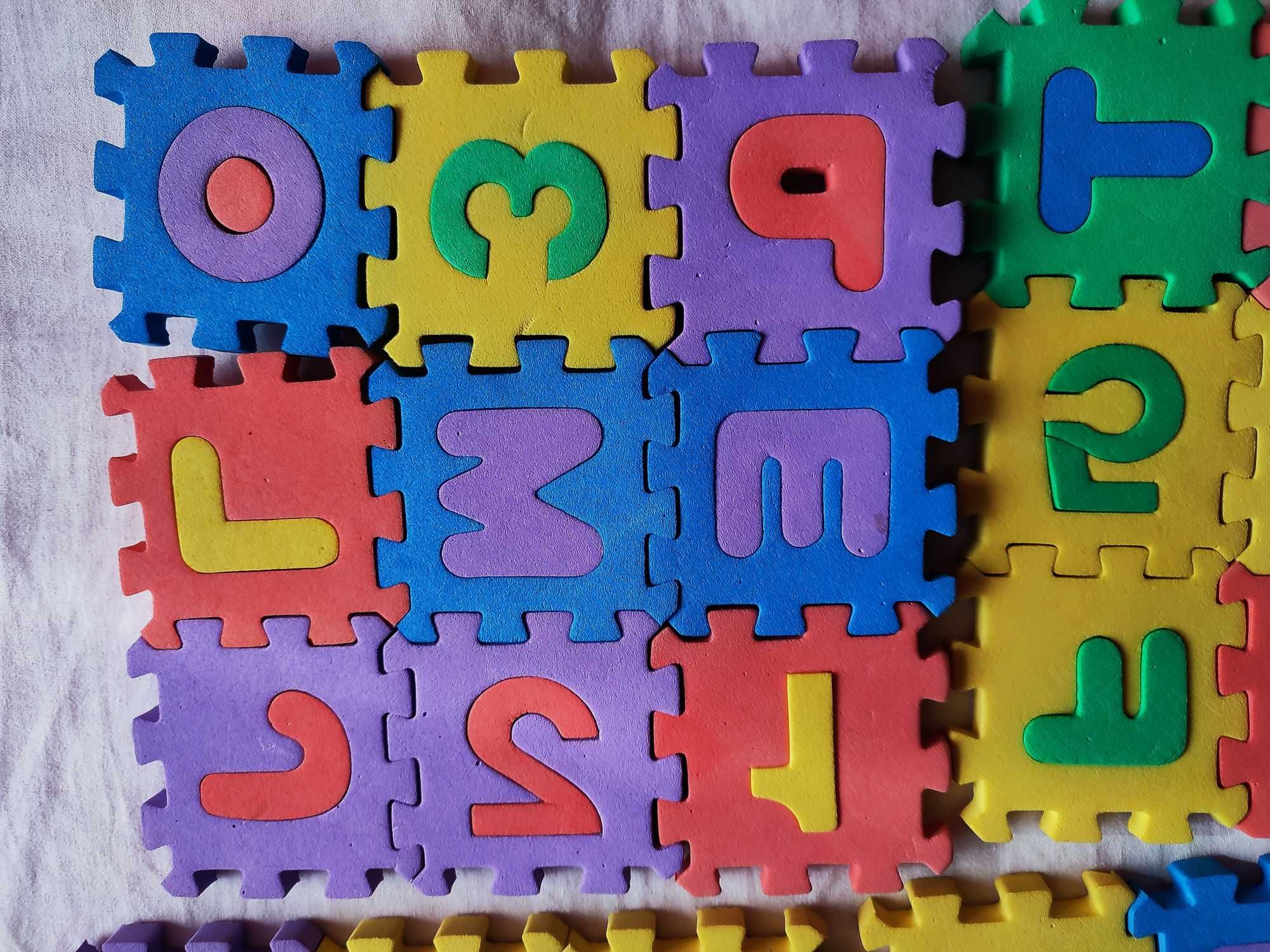 Puzzle piankowe alfabet+ cyfry 36sztuk