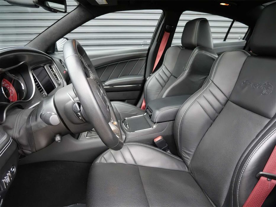 Dodge Charger SRT HELLCAT      2023