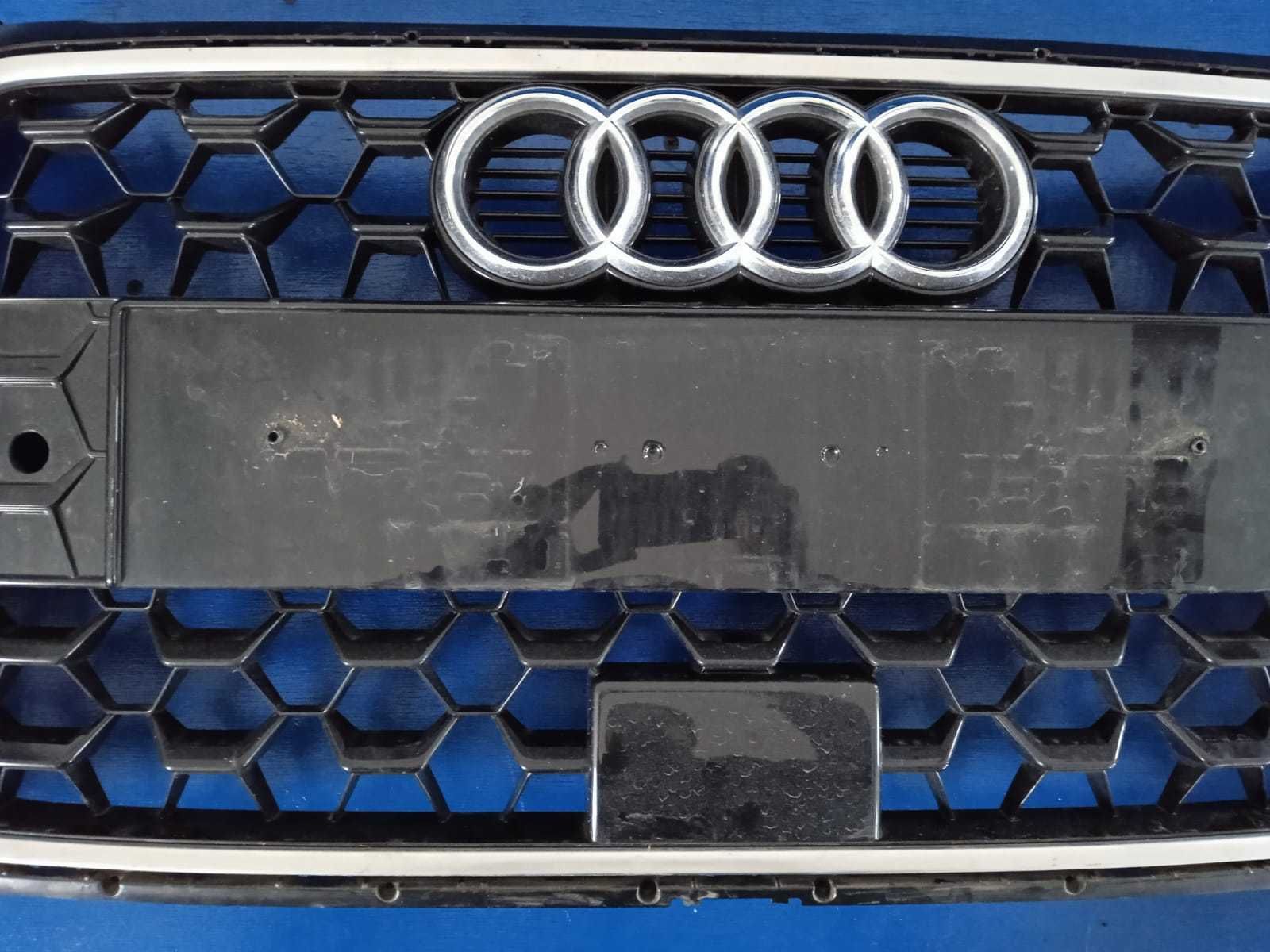 Audi A1 model 2020 s-line atrapa grill przedni przód PDC