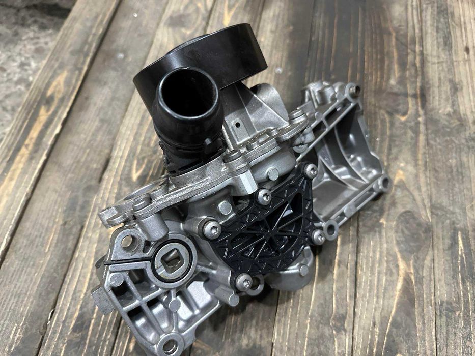 Водяная помпа BMW B58B30B 11517952783