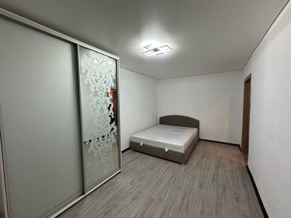 Продаю, 1 кімнатну квартиру  пр-т Миру, р-н Пл. Перемоги