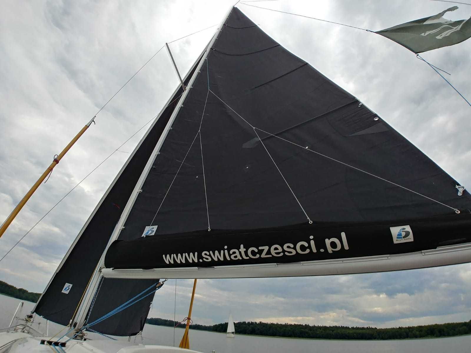 Sprzedam Jacht Focus 800 kompletny gotowy do sezonu