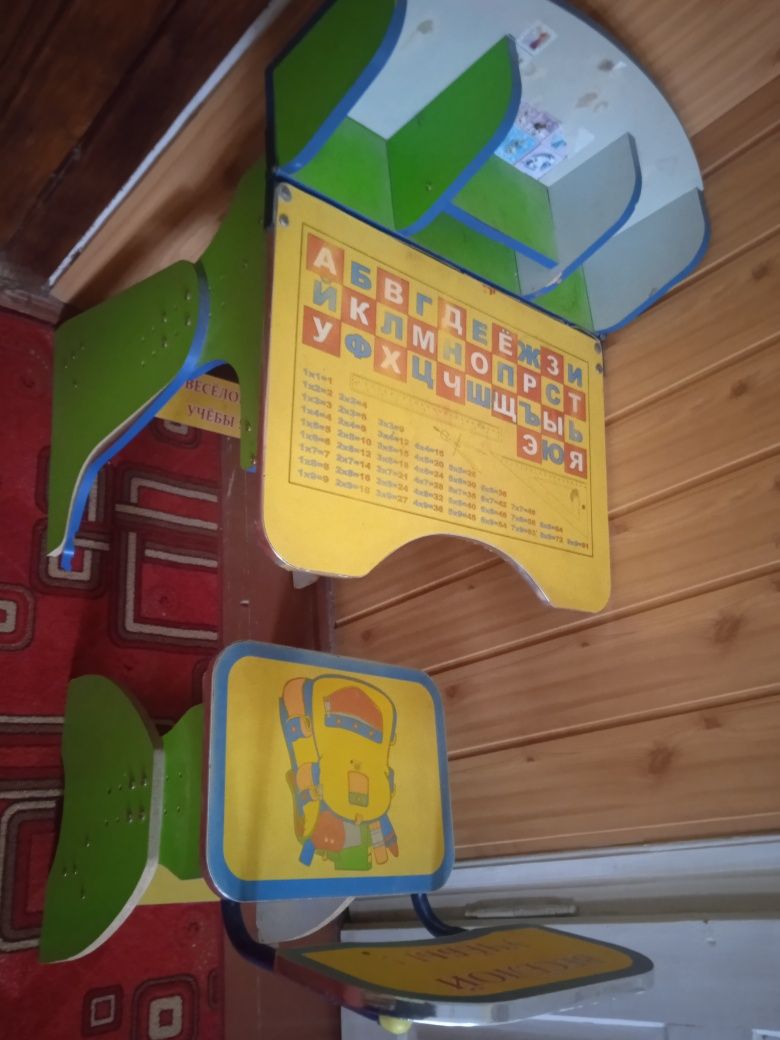 Стіл та стілець для дітей