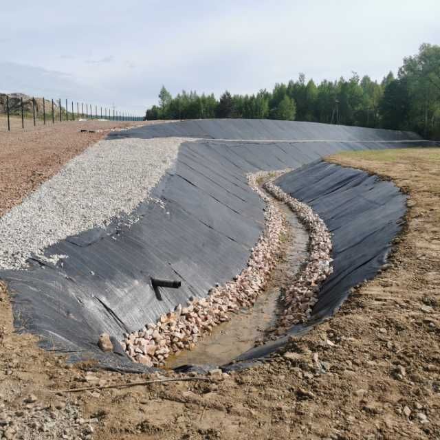 Geowłóknina Geotkanina Drogowa Na padok dla koni