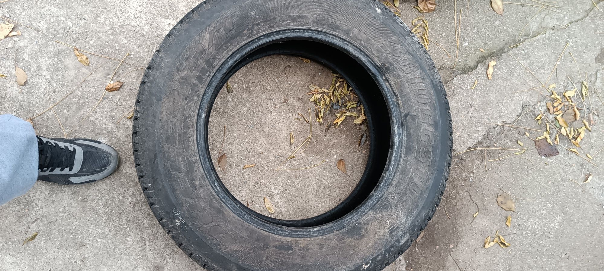 Продам резину 245/65/r17
