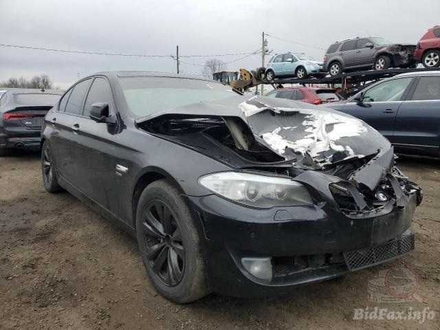 Części do BMW F10 535ix z 2011 roku, model USA.