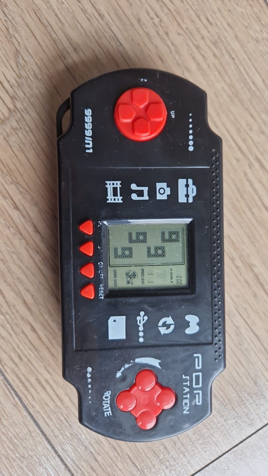 Gra elektroniczna Tetris