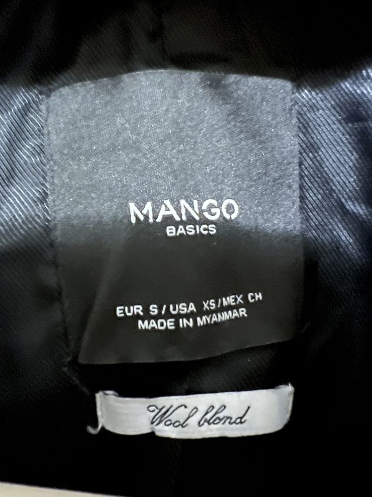 Пальто mango жіноче, розмір S, вовняне,бежевого кольору