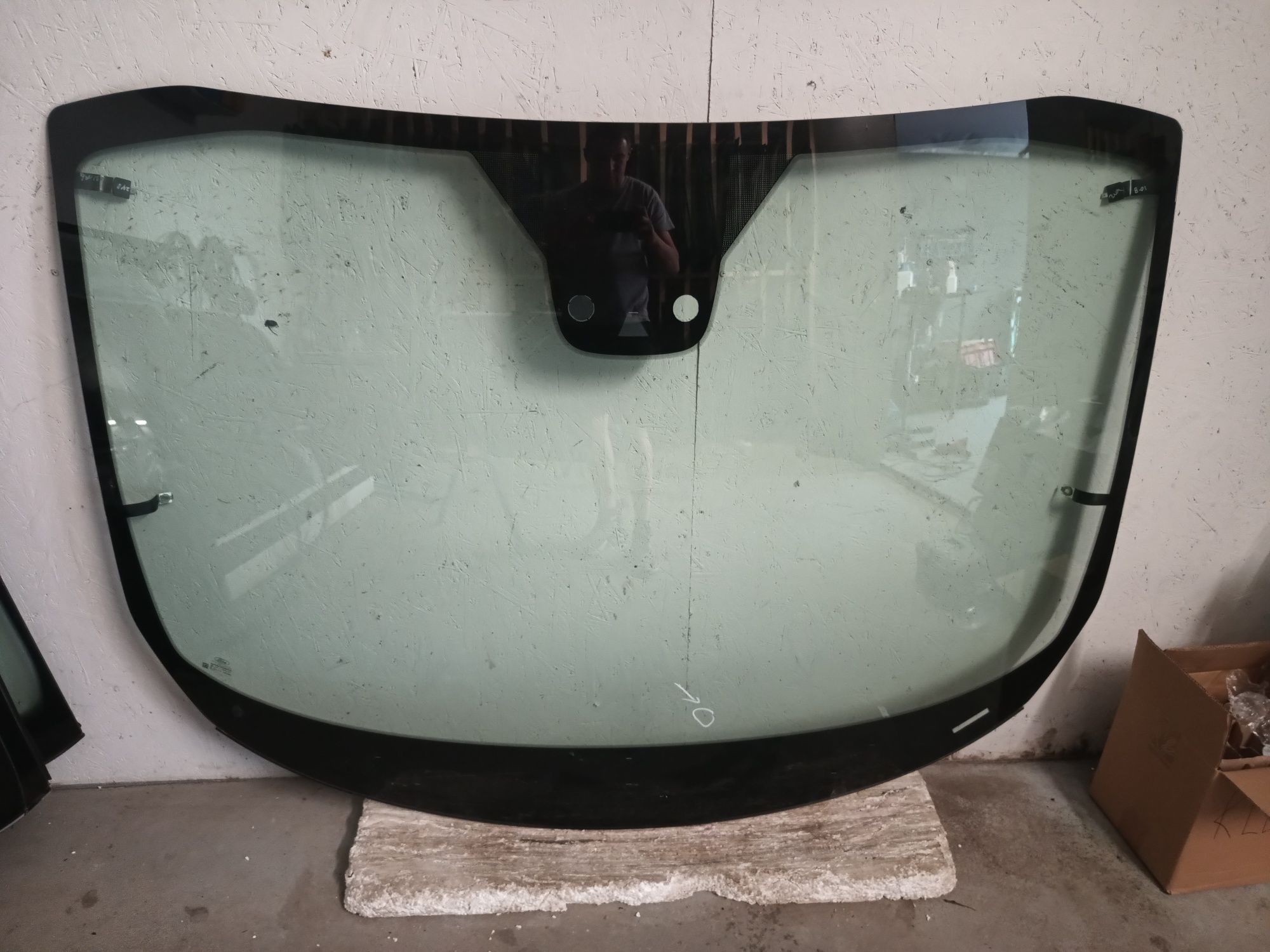 Szyba czołowa przednia przód Ford Transit Custom grzana oryginał 18r-