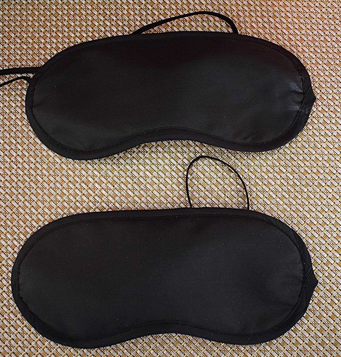 Opaski na oczy do spania , nowe , dwie sztuki w jednej cenie