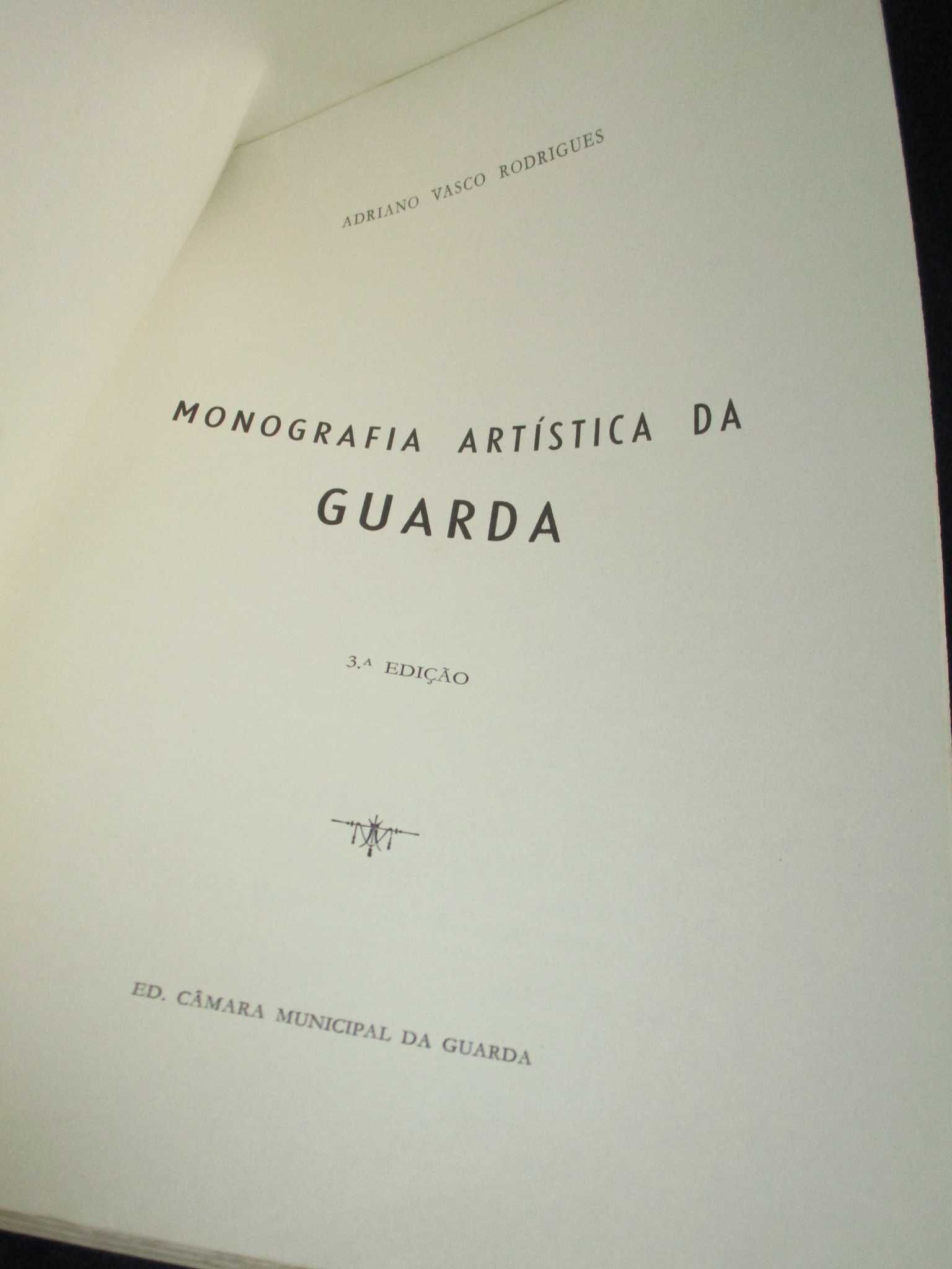 Livro Monografia Artística da Guarda Adriano Vasco Rodrigues Aut.