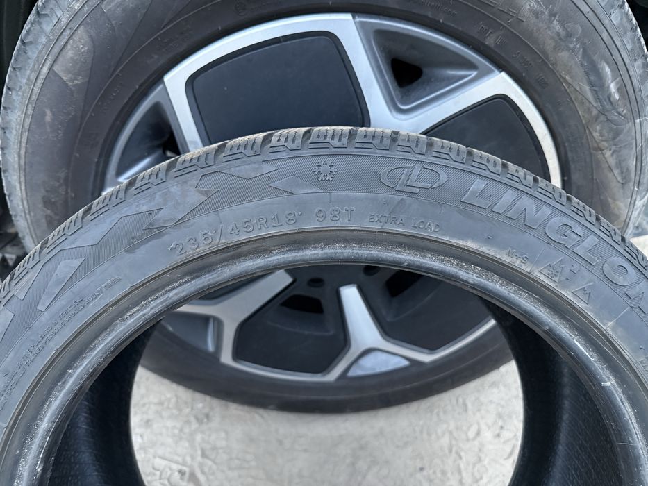 Linglong r18 235/45 Зима стояли на Tesla 3
