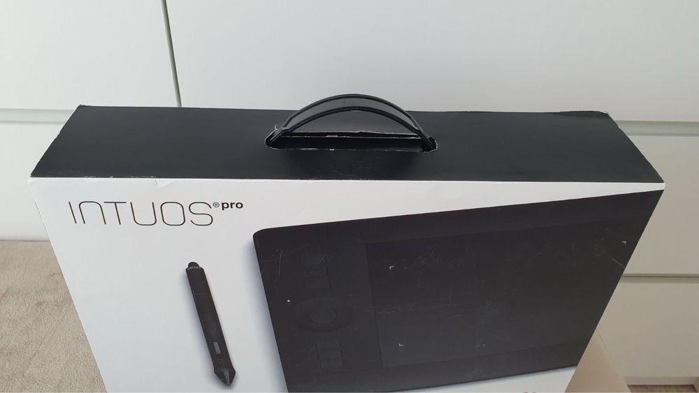 Графічний планшет Intuos Pro small PTH-451-ENES