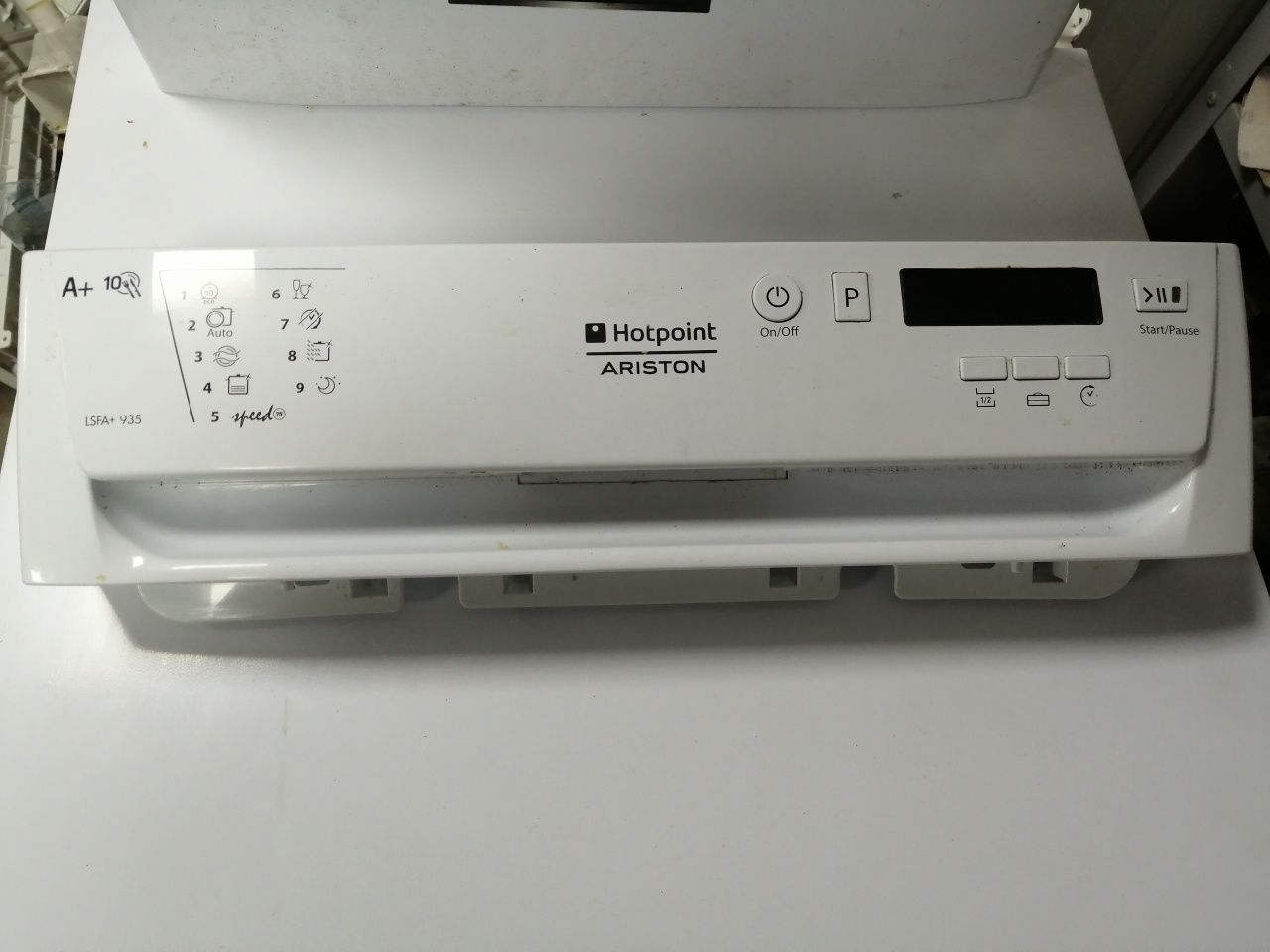 Hotpoint ariston lsfa +935