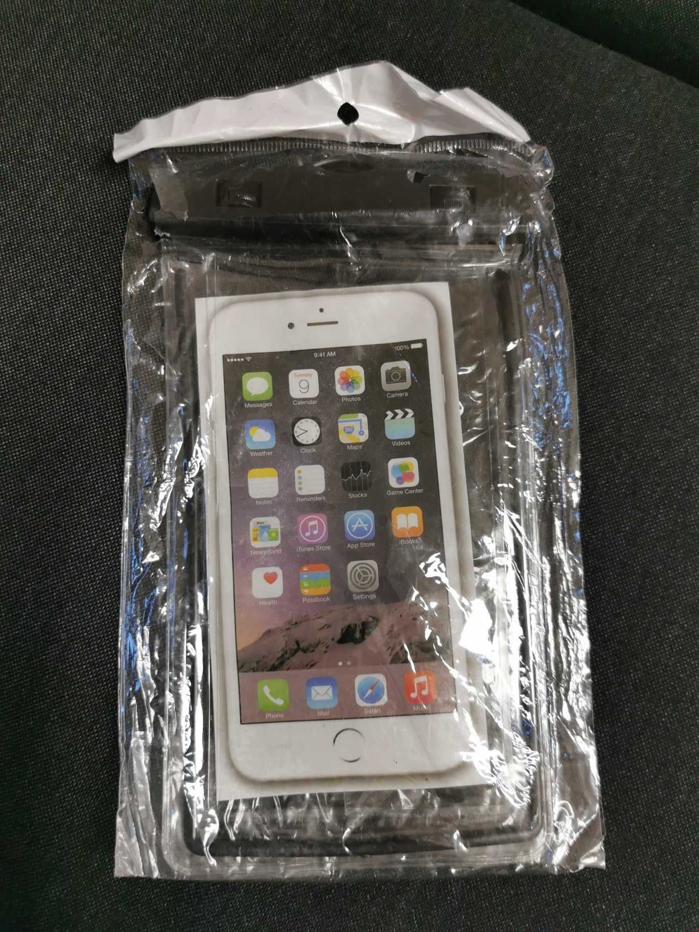 Wododporne etui na telefon smartphone. Nowe