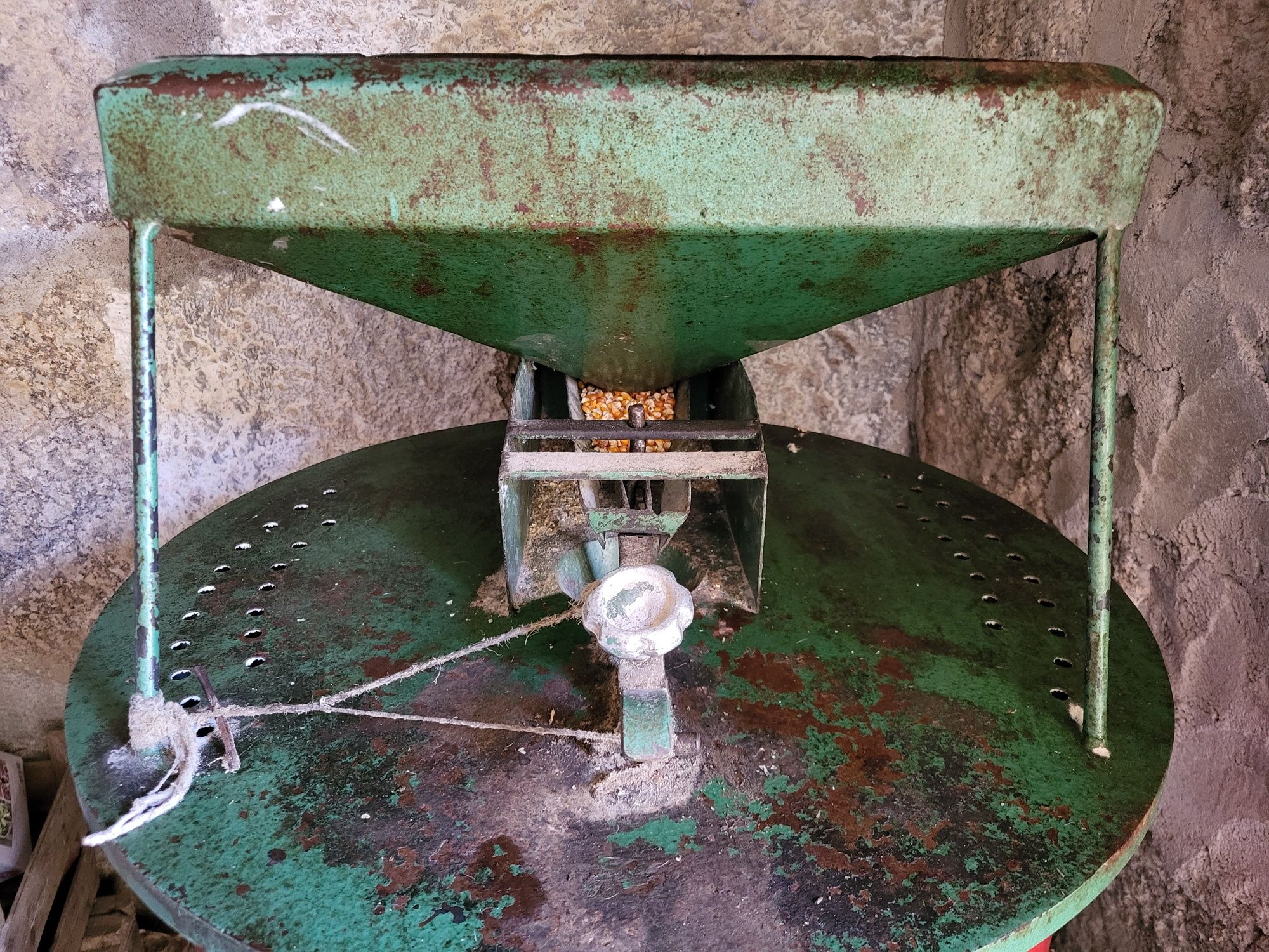 Moinho de cereais motor monofásico