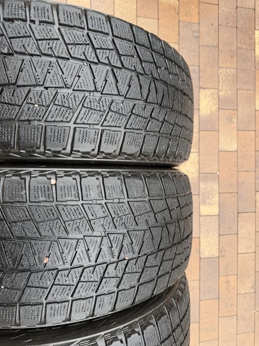 Зимові шини(резина) 255/55 R18 “Bridgestone” Blizzak DM-V1  - 4шт.