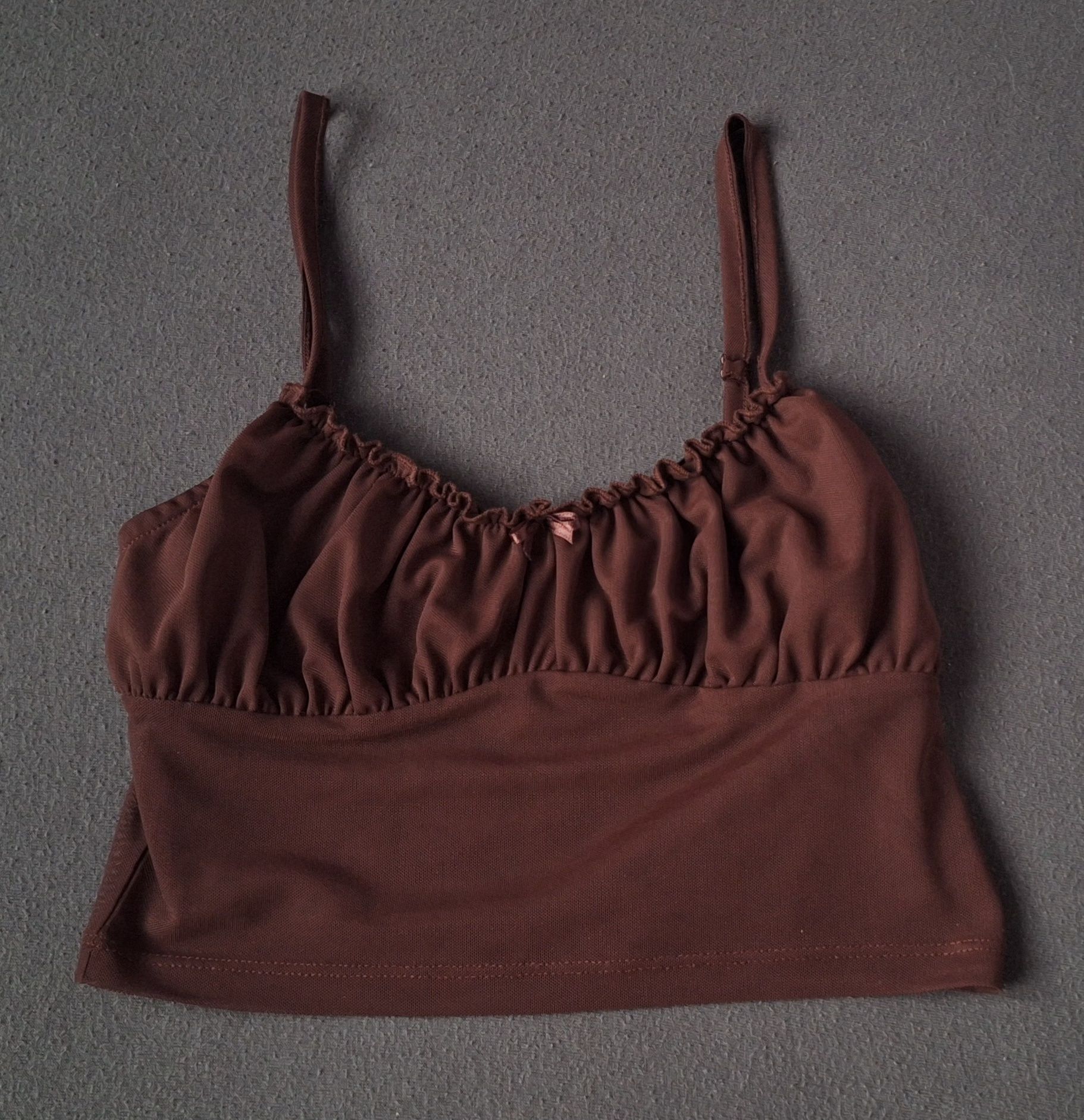 Brązowy top marki asos design