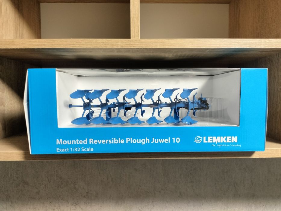 Продам плуг lemken 1:32 оригінал