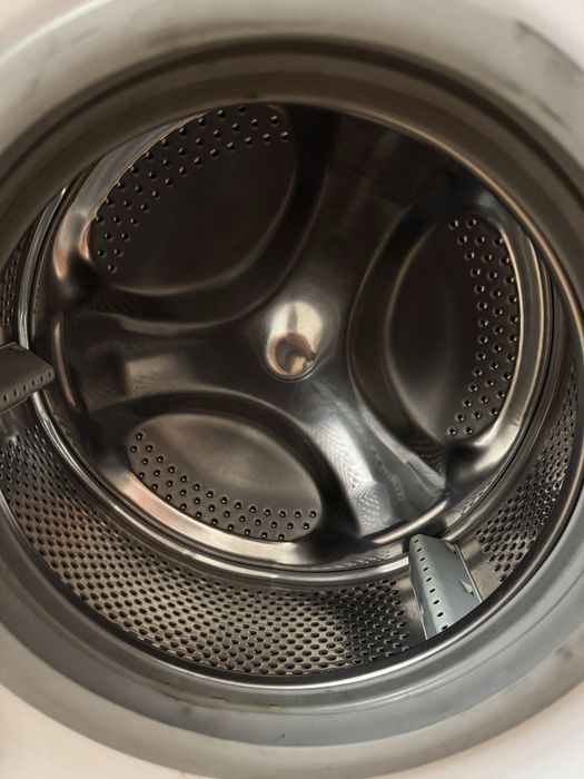 Пральна машина indesit WISL105