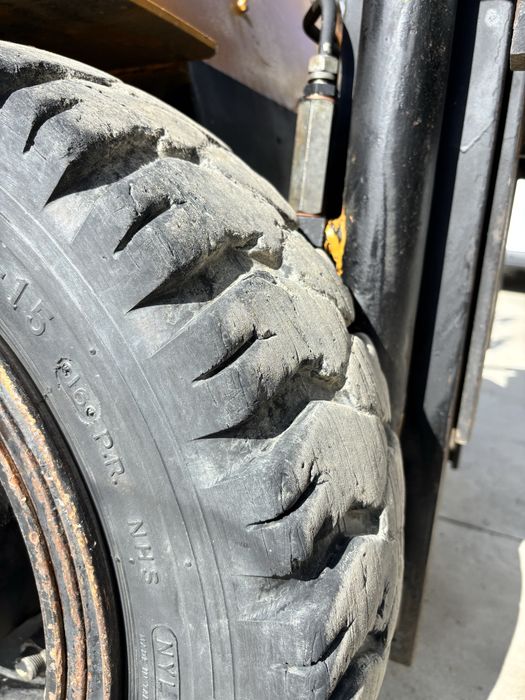 Empilhador 2.5 T