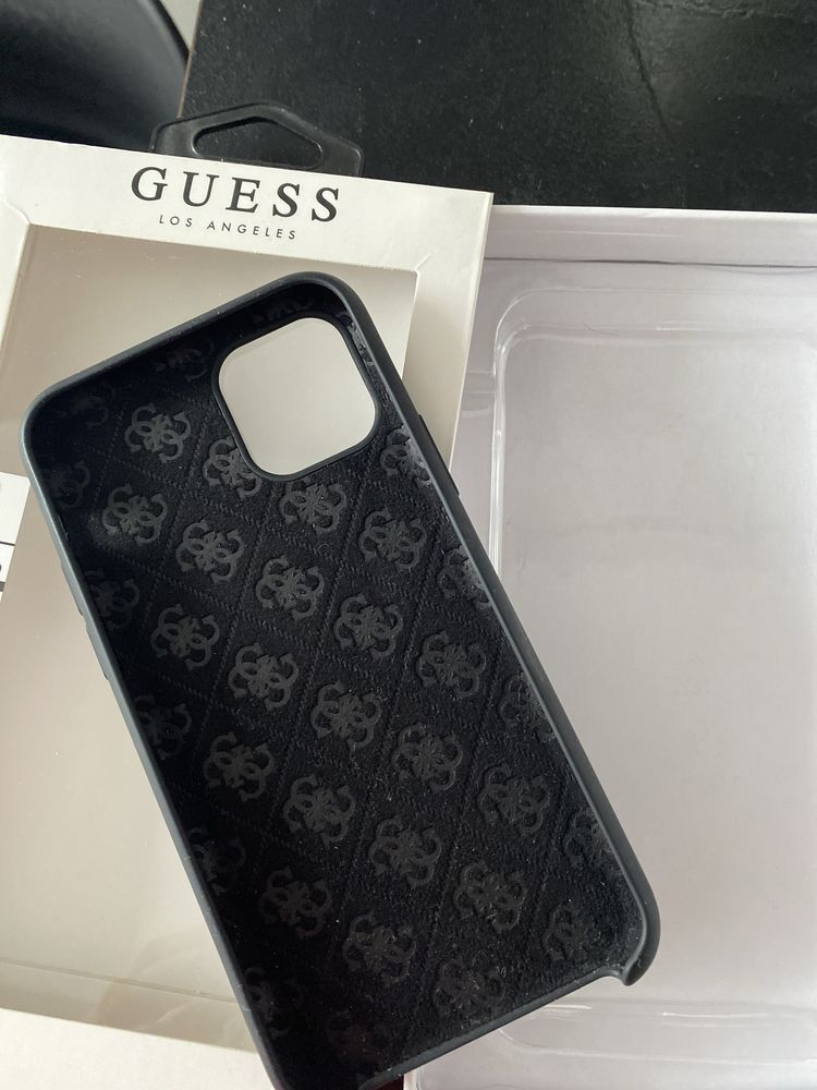 Etui iphone 11 pro guess