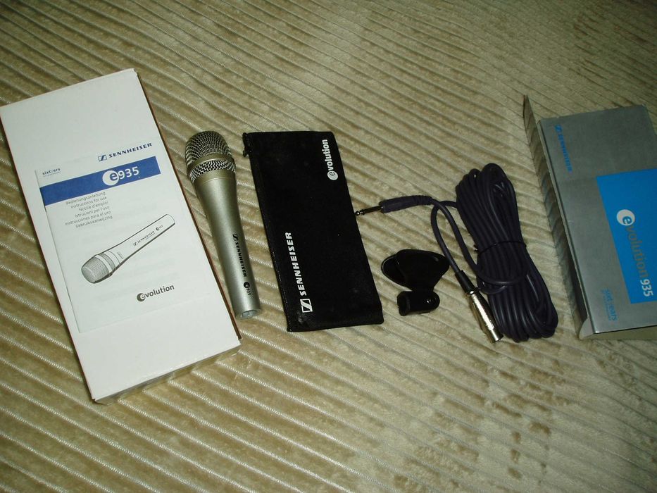 продам вокальный микрофон