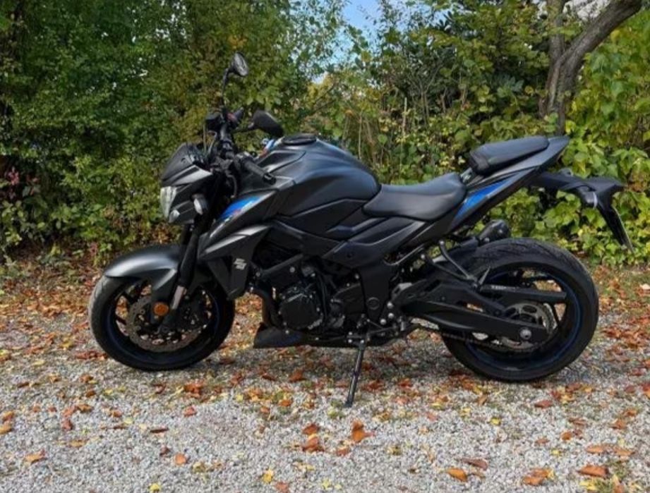 Suzuki gsxs 750 gsx-s