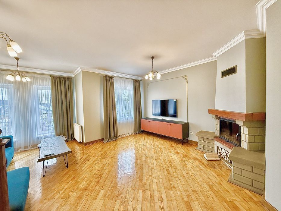 Шикарний котедж з каміном 3/х кім в Кутківцях