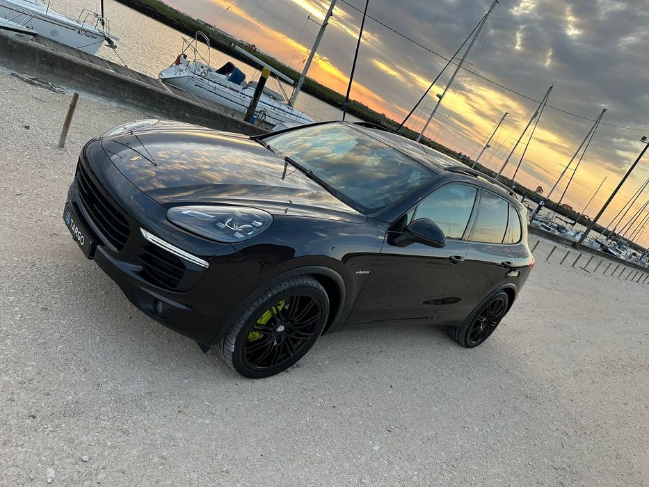 Porsche Cayenne S Hybrid