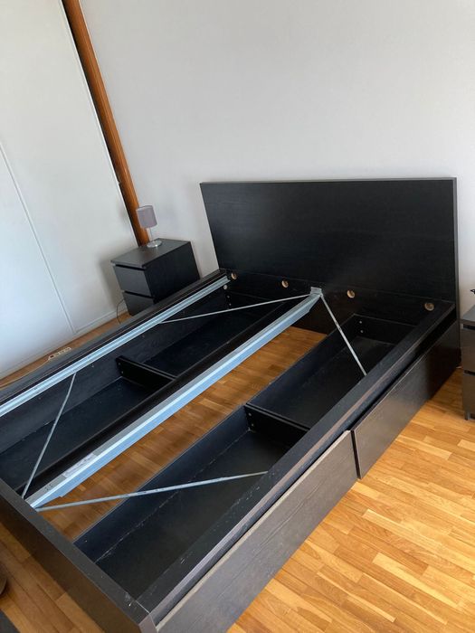 Cama Ikea Malm com gavetões