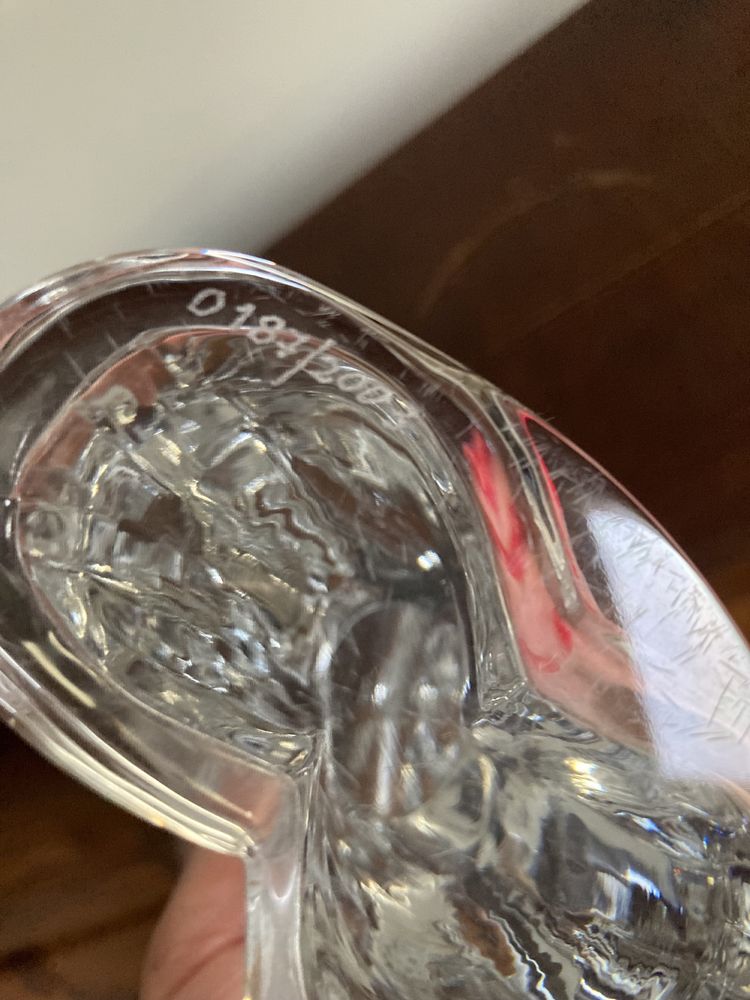 Peça cristal seriada