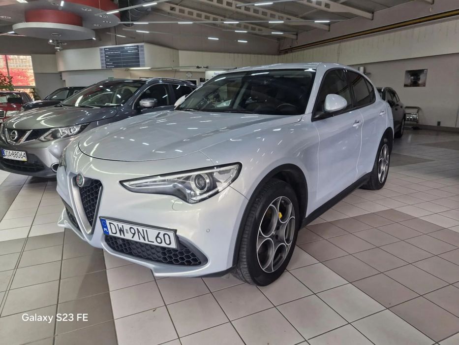 Alfa Romeo Stelvio Sal Polska mały przebieg 2.0 Turbo Business/ Sprint Q4 Gwarancja
