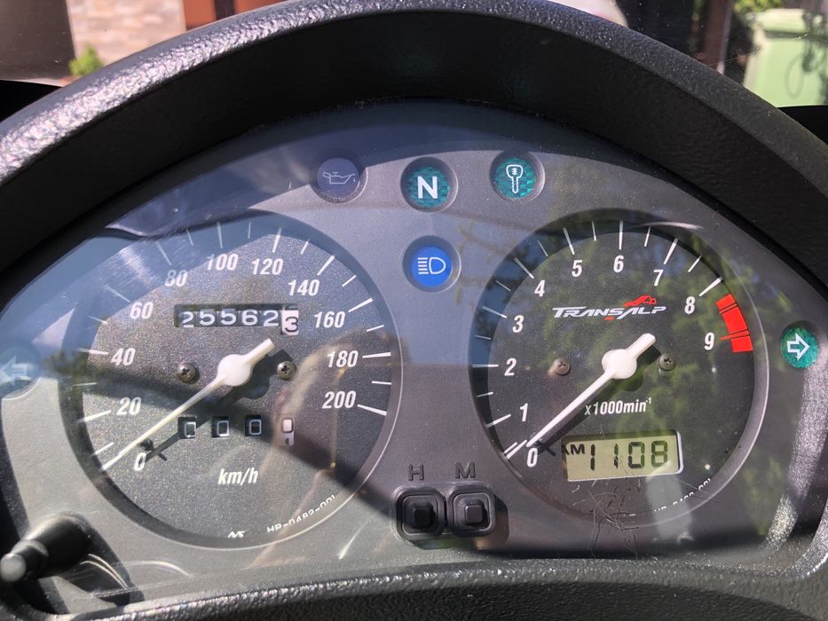 Honda Transalp XL650V ( przebieg 25 500 )