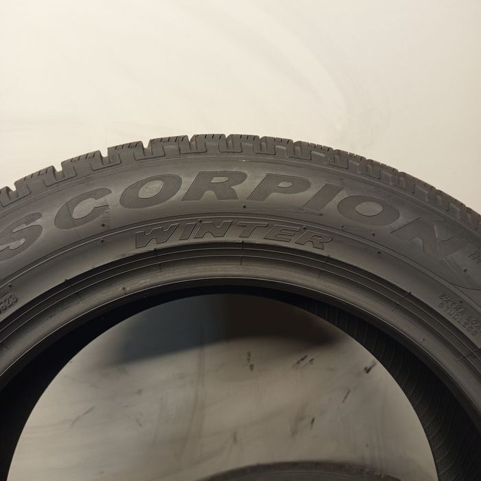 215/60R17 Pirelli Scorpion Winter