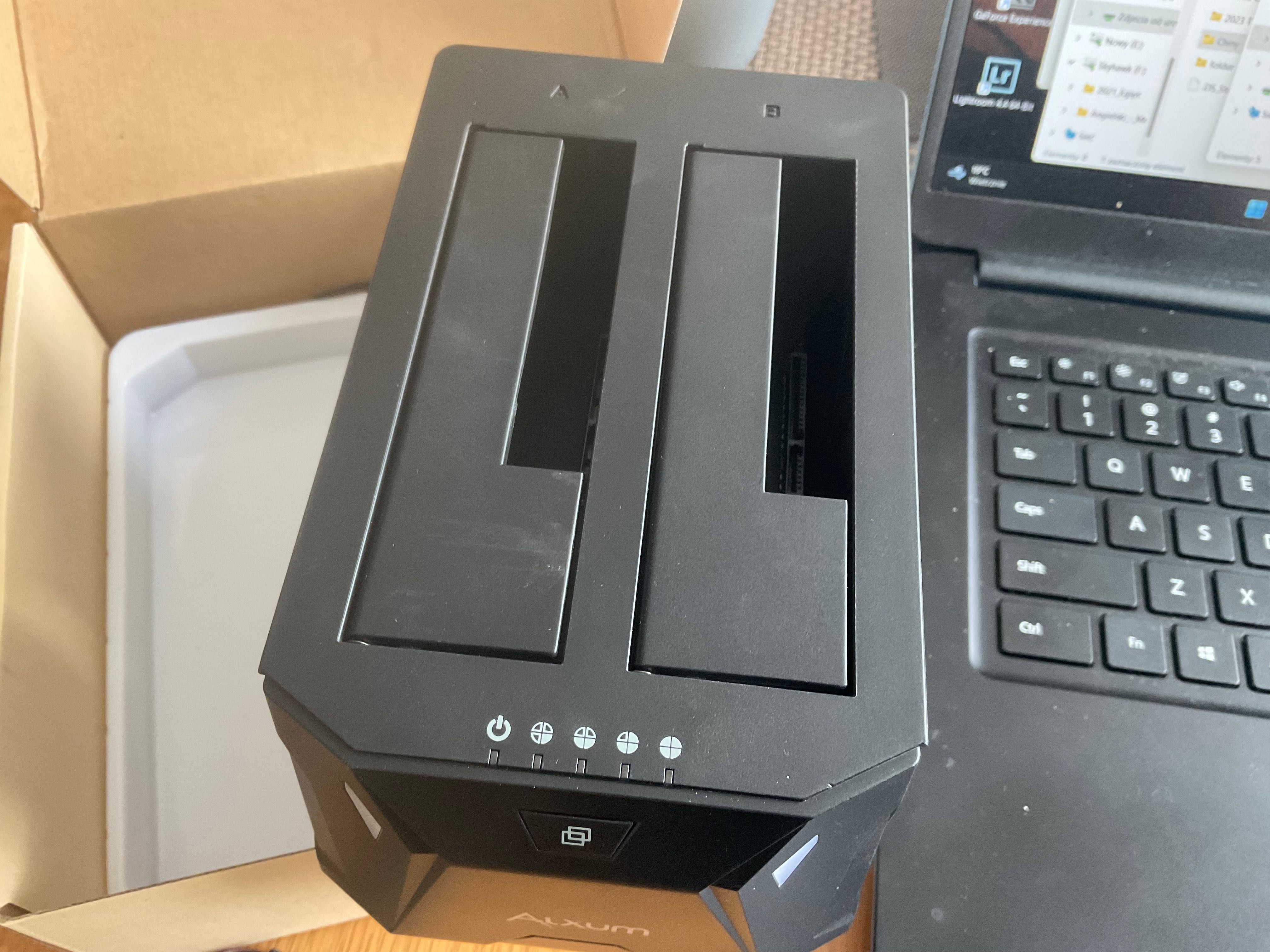 Stacja dokująca do dysków HDD 3.5’ i 2.5’ z funkcją klonowania