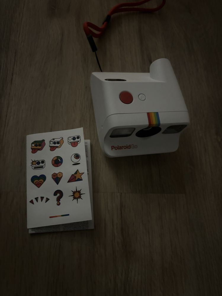 Aparat polaroid go
