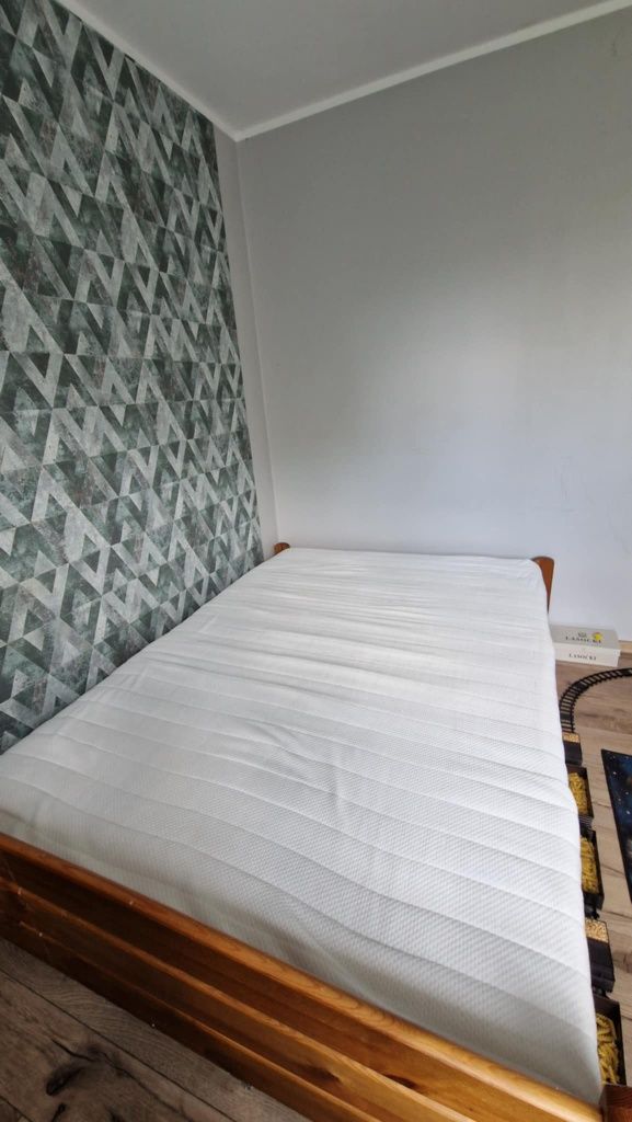 Sprzedam materac 140x200